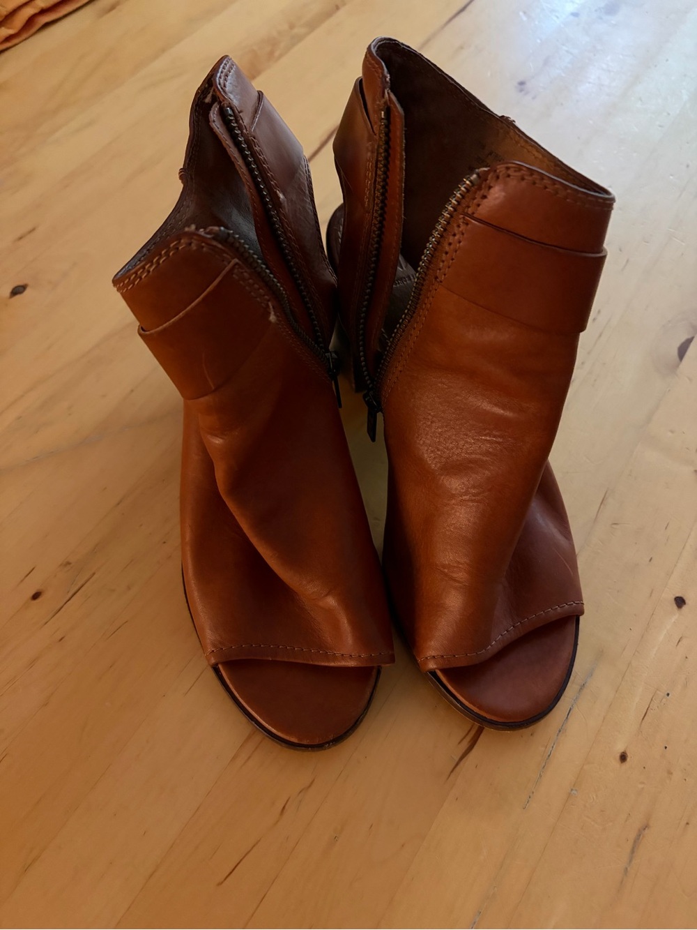 Women’s Brown Leather Peep-Toe Ankle Boots FRYE